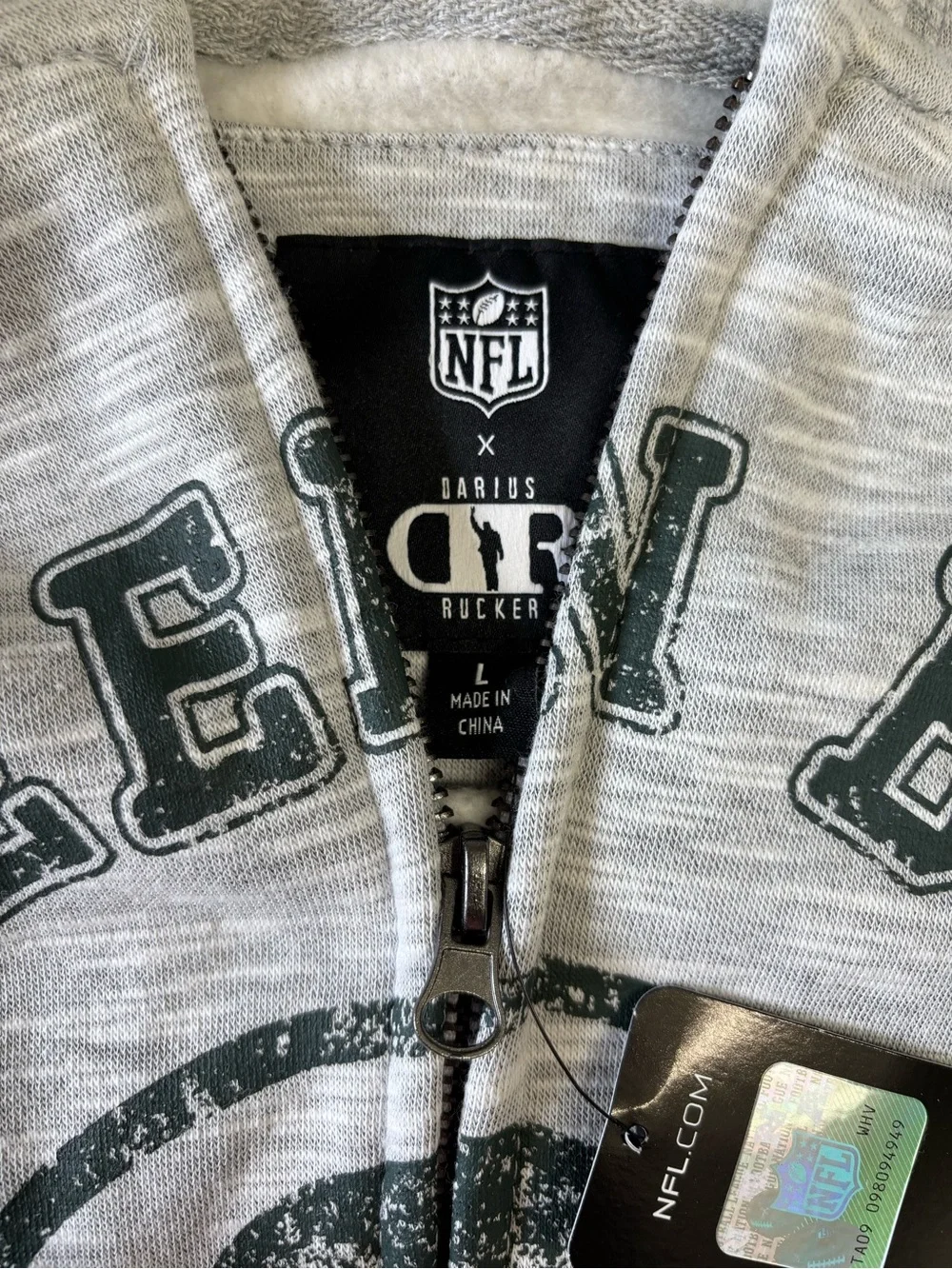 NFL Green Bay Packers Gray Zip up Hoodie with Dark Green Team Print